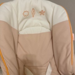 ベビーチェアー、ゆりかごの画像