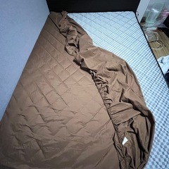 ダブルベッド　マットレスフレーム込の画像