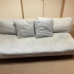 ユニコのソファーの画像