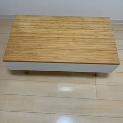 昇降式テーブル