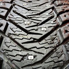 YOKOHAMA ice GUARD iG65 205/55R16 16インチ スパイクタイヤ 4本 23年製 バリ溝 プリウス レガシィ等　(KTM384)の画像