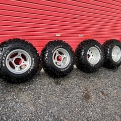 グリズリー　タイヤホイールセット　maxxis 4✖️4