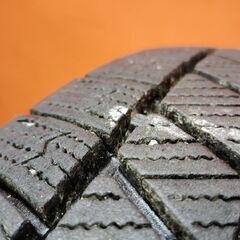【BS BLIZZAK VRX3 195/65R16】スタッドレス【VIOLENTO 16インチ 5.5J4HPCD100+42】22年製 バリ溝 ライズ ロッキー等　(KTN357)の画像