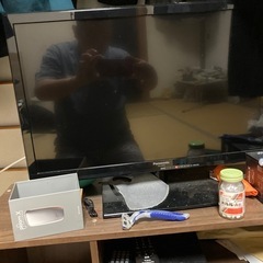 液晶テレビ