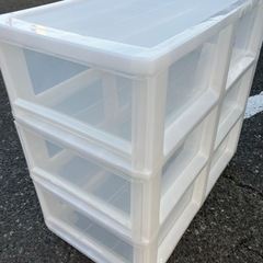 衣装ケース 三段　透明　クリア
