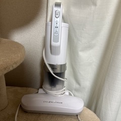 アイリスオーヤマ 超吸引 布団クリーナー ダニ・ちりセンサー搭載 たたき 約6000回/分 IC-FAC2の画像