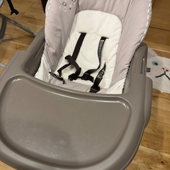 Combiハイローチェア 手動スイング  ネムリラ