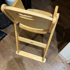 カトージ子供椅子の画像