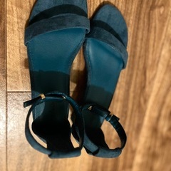 Girls’ sandals  定価10,450税込の画像