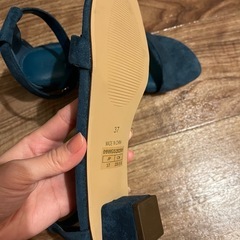 Girls’ sandals  定価10,450税込の画像