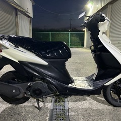 堺市南区発　スズキ　アドレスv125s エナメルシート　実働　格安　配送可の画像