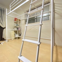 【超美品】コンセント付きロフトベッド