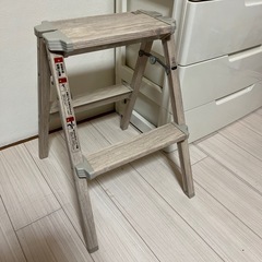 木目調脚立