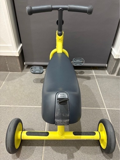 中古ディーバイクダックスの幼児用折りたたみ三輪車イエロー