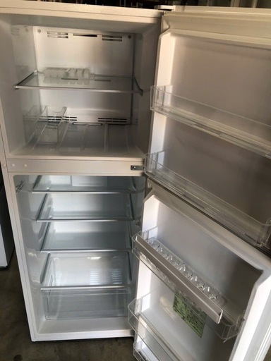 NO B185 ?福岡市内配送設置無料✨?YAMADASELECT(ヤマダセレクト)　YRZ-F23H1　2ドア冷凍冷蔵庫　(236L
