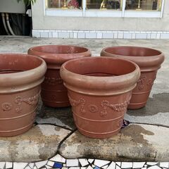 プラスチック製植木鉢（ブラウン）／店舗改装・新築建て替えに伴い、...