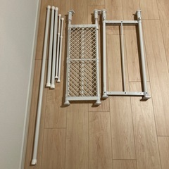 突っ張り棒×５　突っ張り棚×２の画像