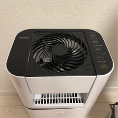 アイリスオーヤマ  サーキュレーター式除湿機の画像