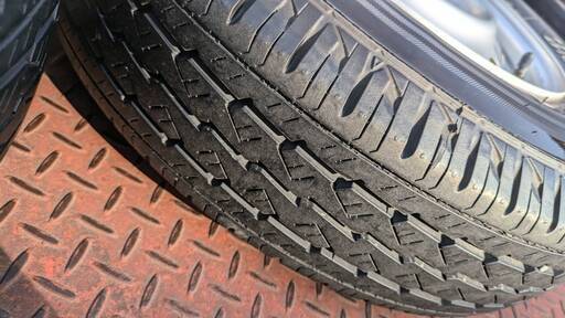 ADバンブリジストンV600 13 5J 溝6.5mm21年製造