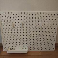 壁面有孔ボード
