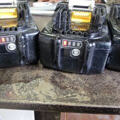 makita マキタ純正 電動工具バッテリー 18V6.0Ah BL1860B　ジャンク品の画像