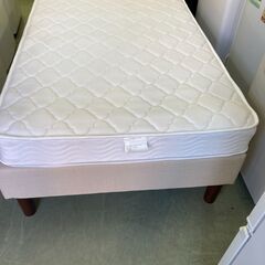 【リサイクルショップ　ピカソ　小松原】🛏️ ファブリック スチールフレーム すのこ床 シングルベッド マットレスセット 🛏️ ★8423★の画像
