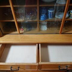 食器棚の画像