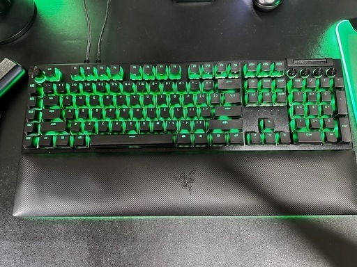 ゲーミングキーボードrazer black widow v4pro