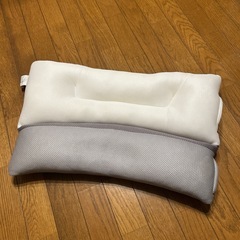 首をしっかり支えるまくら　首フィットの画像