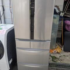 日立　6ドア冷蔵庫 真空チルドFS R-F520D
2014年製