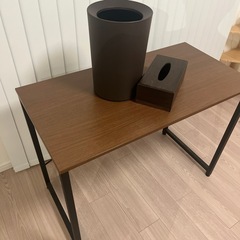 【取引中】デスク　ゴミ箱　ティッシュケース の画像