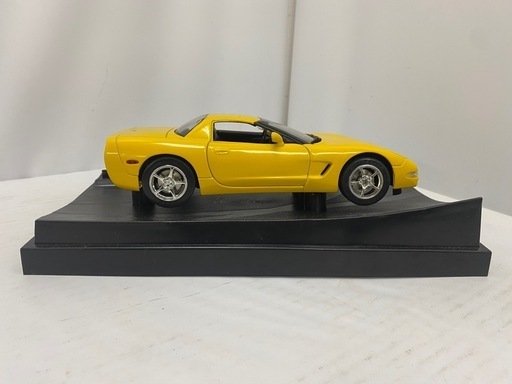 シボレー コルベット C5 HOT Wheels 1/18スケール