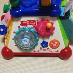 トイローヤル たのしく知育! やみつきボックス( 知育玩具 / 指先遊び / 発育 )  ( 音が鳴る / ぴかぴか 光る ) 0歳 1歳 2歳 赤ちゃん向けおもちゃの画像