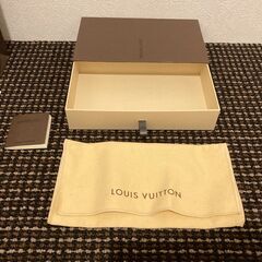 Louis Vuitton（ルイ・ヴィトン）財布の空き箱の画像