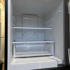 高年式！美品！使用激短！135L！ダークシルバー色！お買得冷蔵庫☆の画像