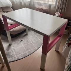 かわいい学習机とチェアのセット　IKEA