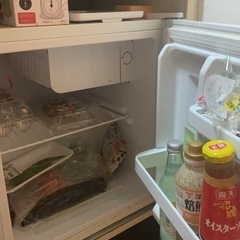 【受け渡し者決定済み】一人用冷蔵庫の画像