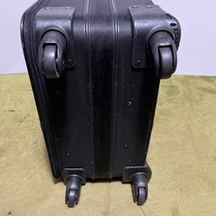 大型　旅行カバン　スーツケースの画像