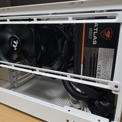 AMD8コアCPU搭載　コンパクトで持ち運びも便利な高性能PCの画像