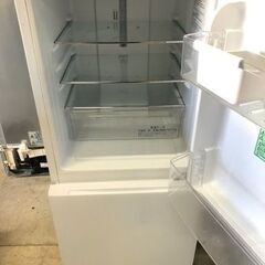 NO B173 ★格安特価★福岡市内配送設置無料★ 冷蔵庫 ホワイト HR-G13B-W [134L /2ドア /右開きタイプ] [冷凍室 46L] 2020年の画像