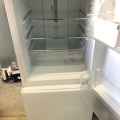 NO B173 ★格安特価★福岡市内配送設置無料★ 冷蔵庫 ホワイト HR-G13B-W [134L /2ドア /右開きタイプ] [冷凍室 46L] 2020年の画像