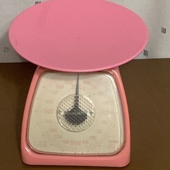■無料■今月処分致します■キッチングッズ3点　シンク用水切り・はかり・卓上ポットの画像
