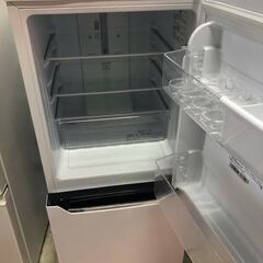 NO B167 ★格安特価★福岡市内配送設置無料★ ハイセンス 【右開き】130L 2ドアノンフロン冷蔵庫 エディオンオリジナル パールホワイト HR-D1302 2019年の画像