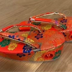 七五三　鈴入り草履（新品未使用）の画像