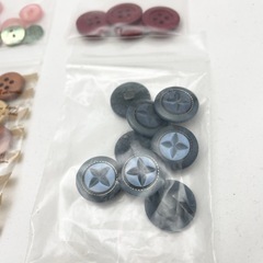 ボタン① たくさんあります 手芸 ハンドメイドに✨の画像