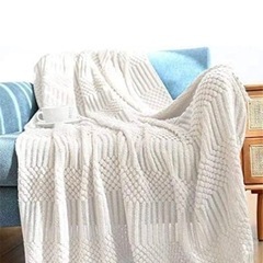 白色　新品‼️これからの季節に😊🍀