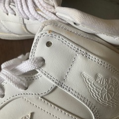 AIR JORDAN 1 WHITE の画像