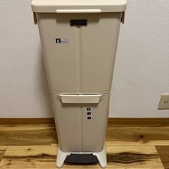 ゴミ箱の画像