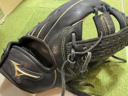 ソフトボール、野球グローブ、選手サインボール等