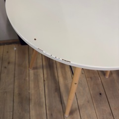 【1032】ホワイト円形テーブルの画像